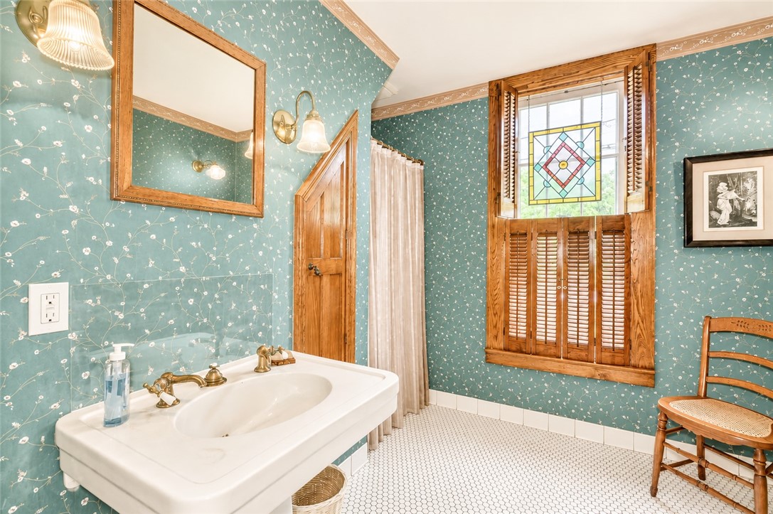 1479 Creek Street Rochester, NY 14625 - Photo 11 of 50 1ST FLOOR FULL BATH * TILE FLOORING