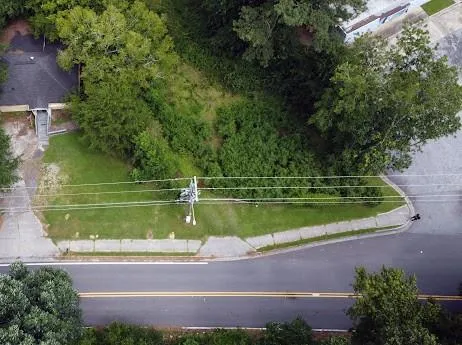 $305,000 | 5025 Oakdale Road Southeast, Smyrna, GA 30080
