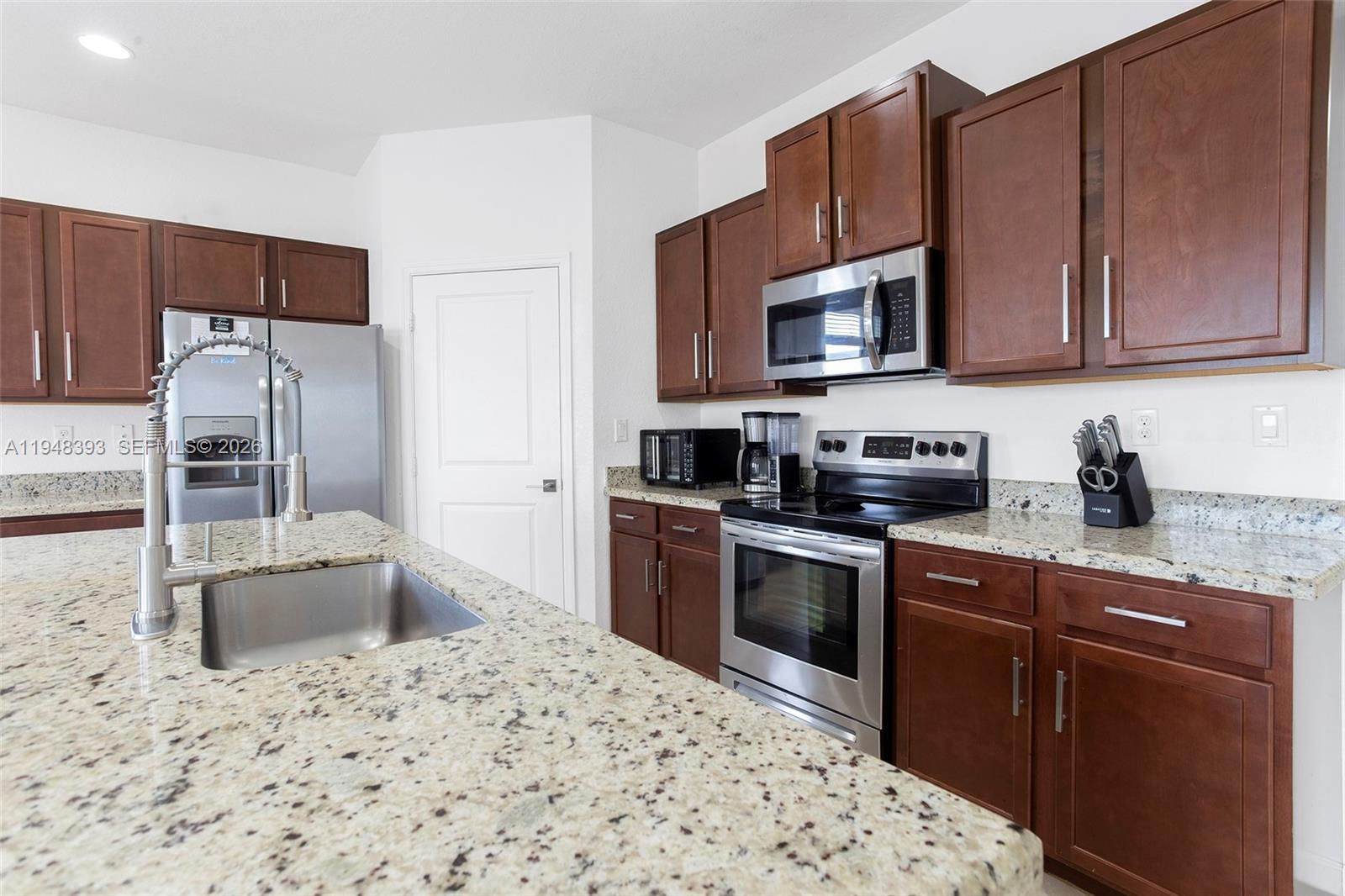 27440 Southwest 135th Ave Road Homestead, FL 33032 - Photo 32 of 75