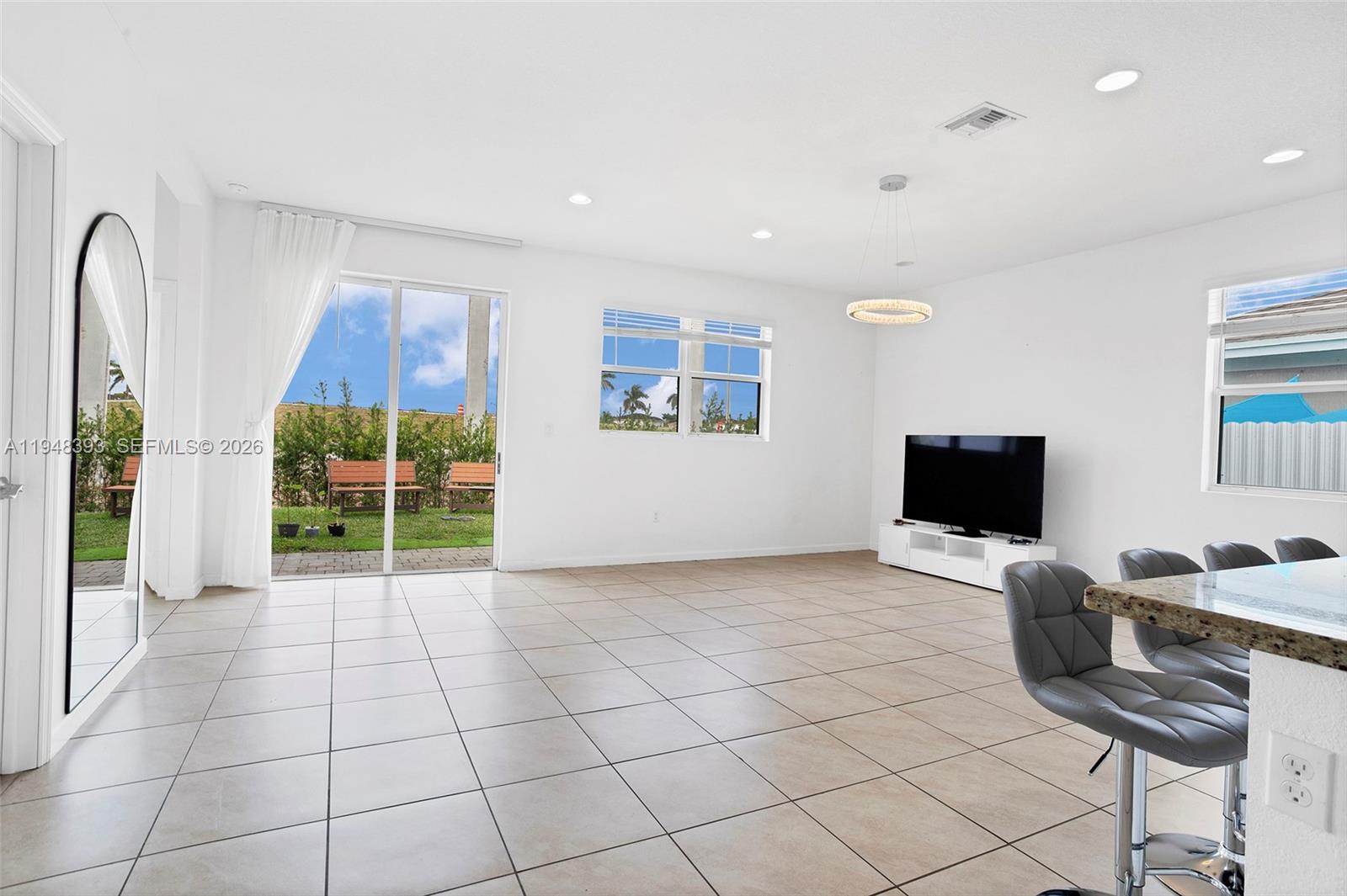 27440 Southwest 135th Ave Road Homestead, FL 33032 - Photo 4 of 75