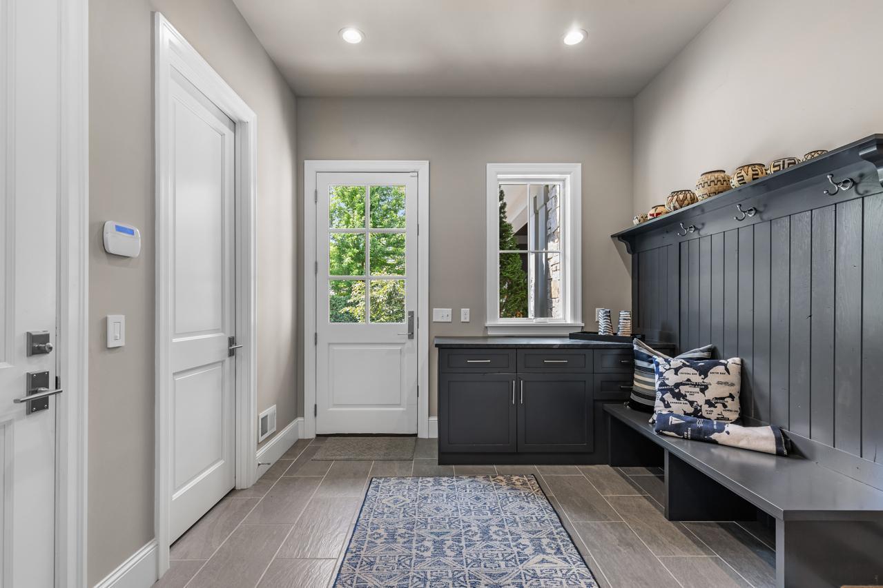 1595 Locust Hills Circle Wayzata, MN 55391 - Photo 16 of 41