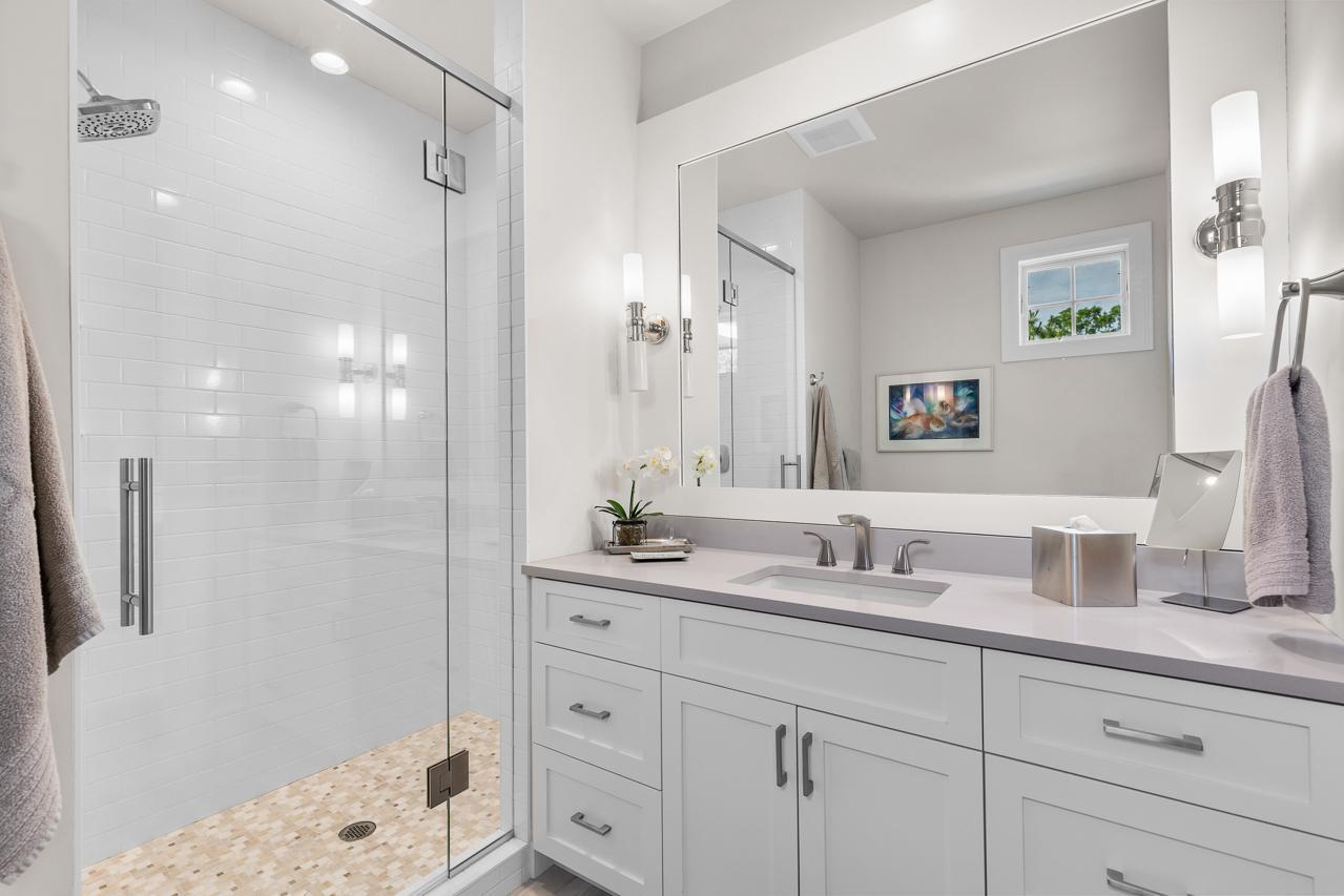 1595 Locust Hills Circle Wayzata, MN 55391 - Photo 18 of 41