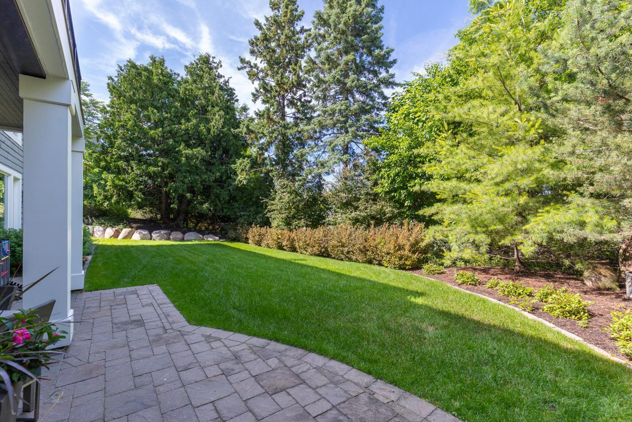 1595 Locust Hills Circle Wayzata, MN 55391 - Photo 30 of 41