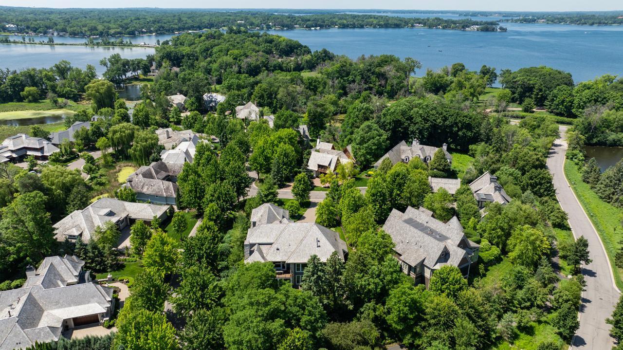 1595 Locust Hills Circle Wayzata, MN 55391 - Photo 32 of 41