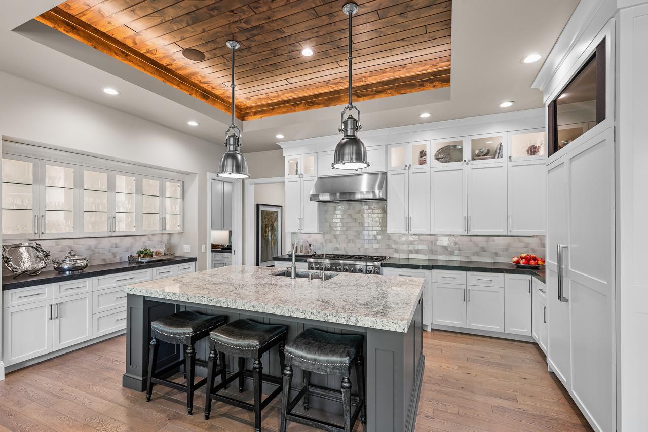 1595 Locust Hills Circle Wayzata, MN 55391 - Photo 5 of 41