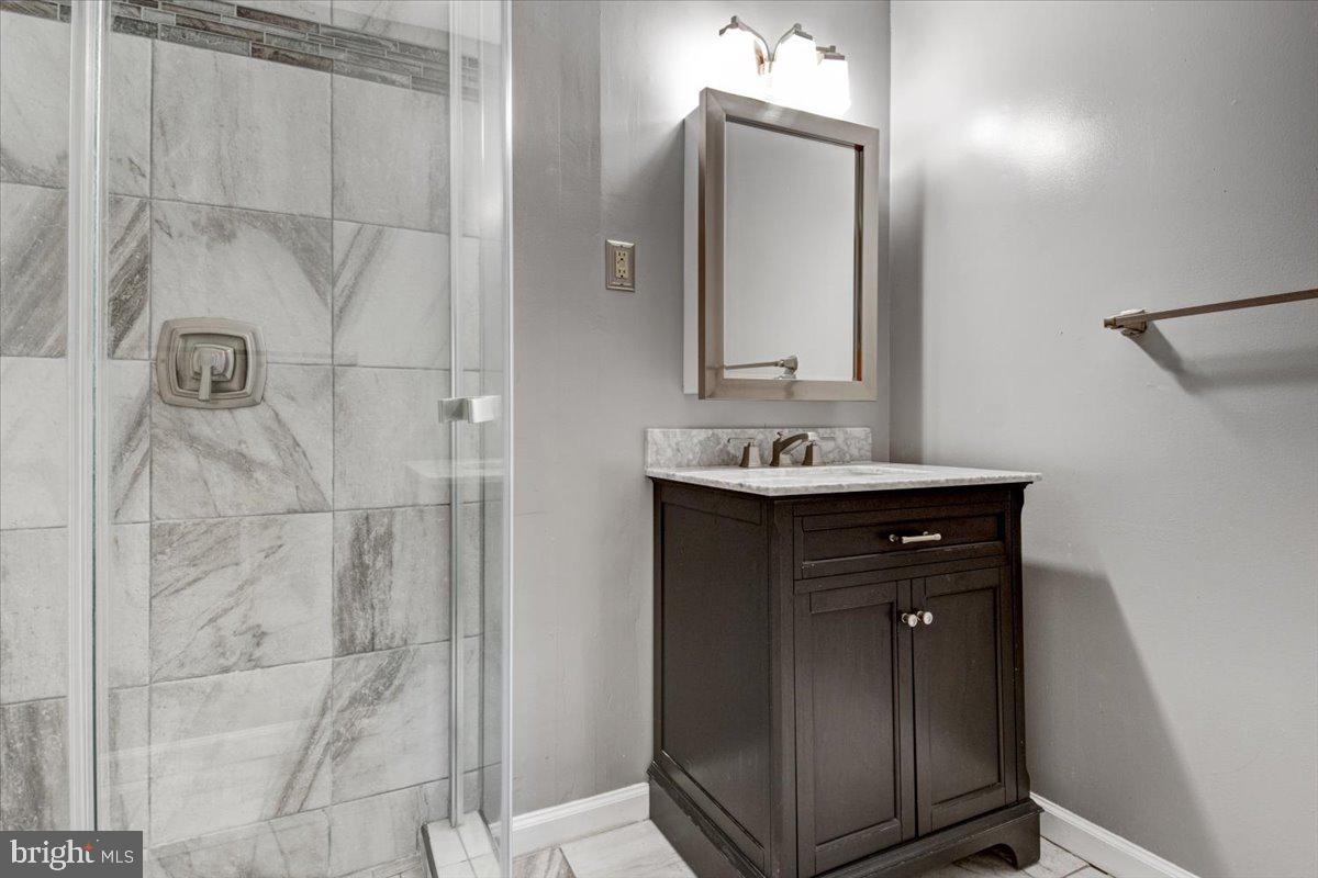 11535 Underoak Court Reston, VA 20191 - Photo 18 of 23 Gallery Image 18