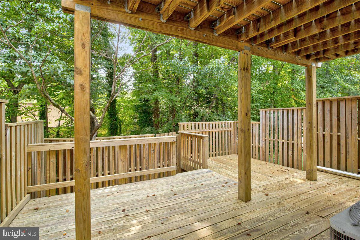 11535 Underoak Court Reston, VA 20191 - Photo 21 of 23 Gallery Image 21