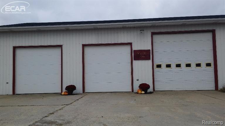 14201 Tuscola Road Clio, MI 48420 - Photo 6 of 38 30053429_05 - Copy.jpg