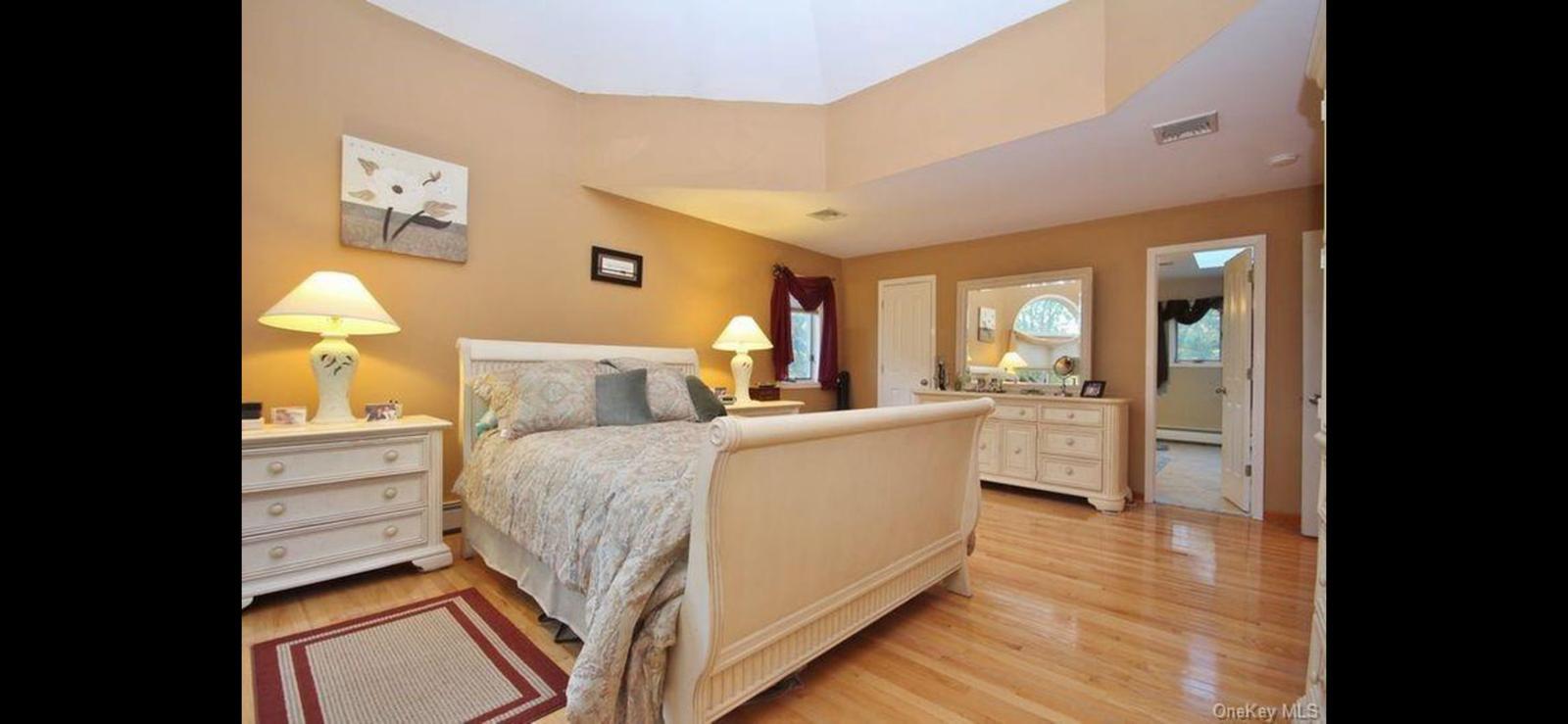 15 Ryder Court Stony Point, NY 10980 - Photo 21 of 31 a living room with furniture and a wooden floor