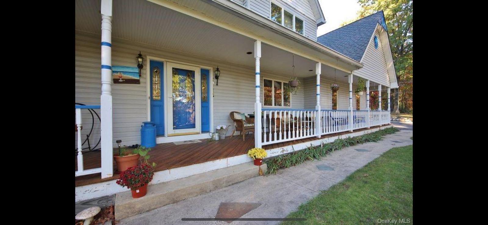 15 Ryder Court Stony Point, NY 10980 - Photo 3 of 31 a view of a porch with a small yard