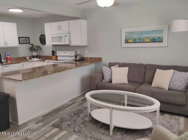 $139,900 | 1664 Beach Boulevard, Unit K167, Biloxi, MS 39531