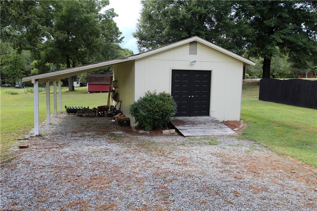 934 Liberty Road Archdale, NC 27263 - Photo 16 of 17 Gallery Image 16
