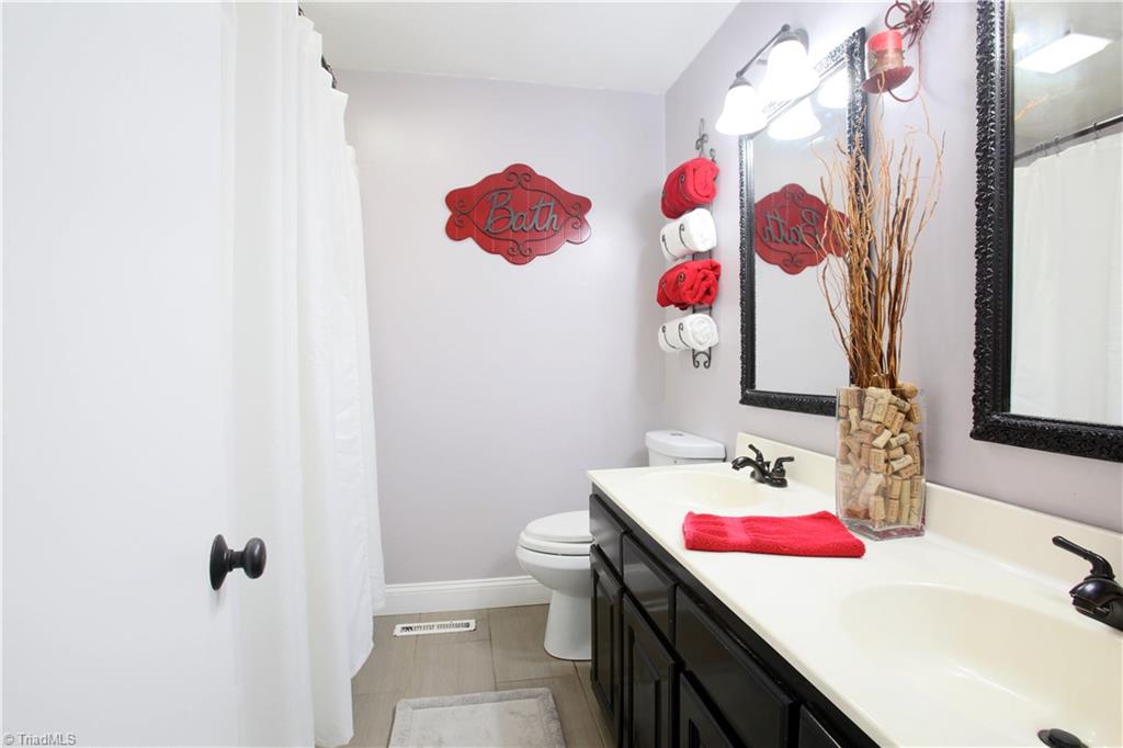 934 Liberty Road Archdale, NC 27263 - Photo 9 of 17 Gallery Image 9