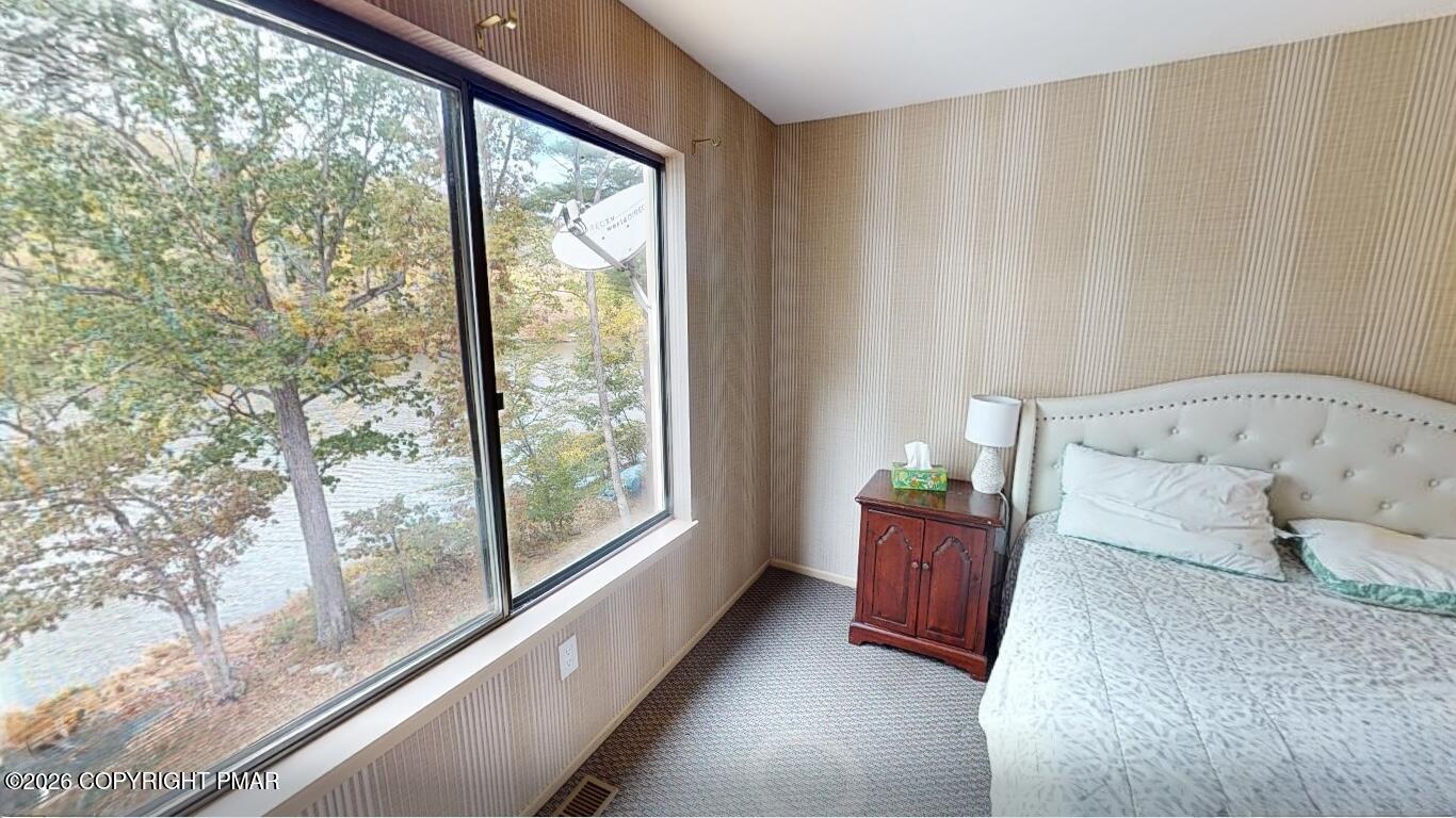 3315 Windemere Drive Bushkill, PA 18324 - Photo 11 of 23 Primary