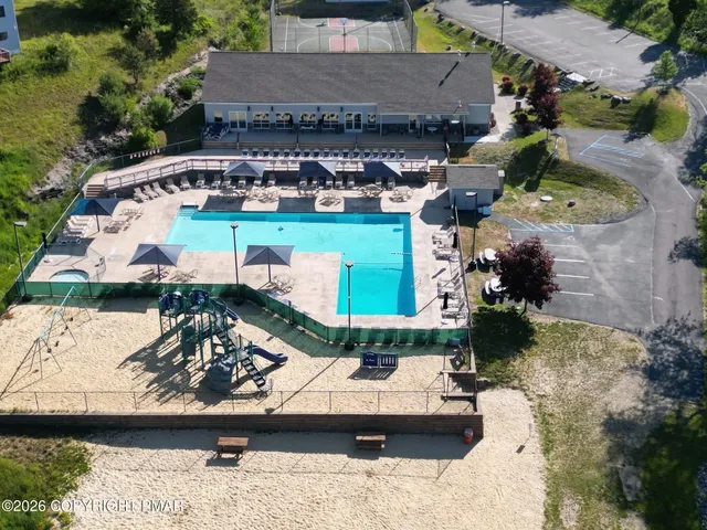 $1,700 | 3315 Windemere Drive, Bushkill, PA 18324