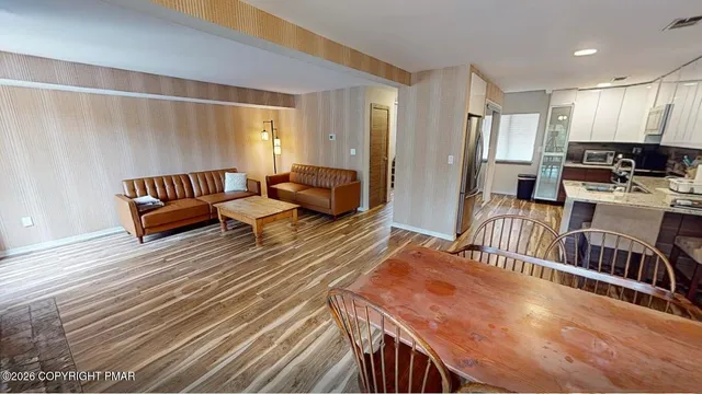 $1,700 | 3315 Windemere Drive, Bushkill, PA 18324