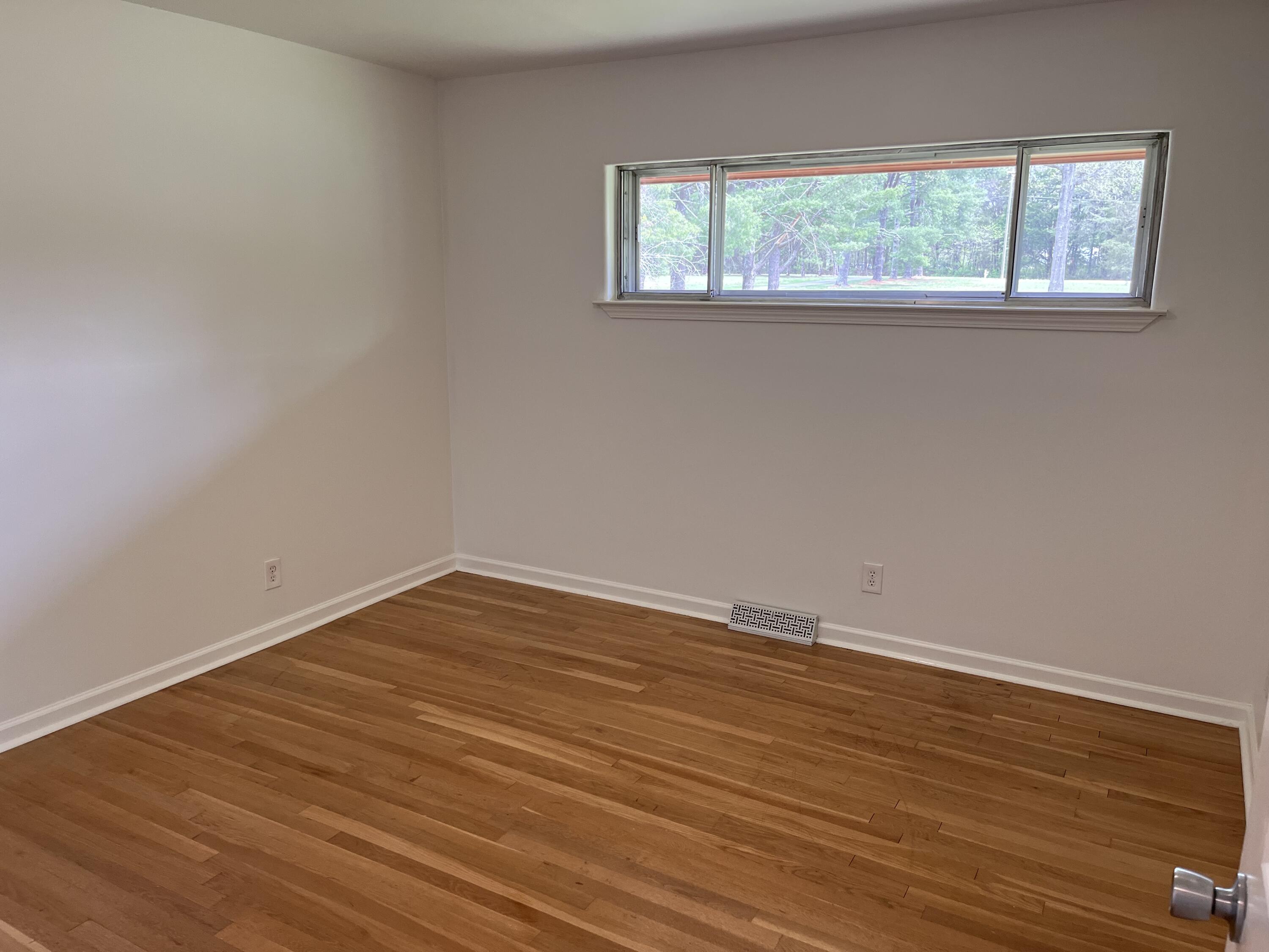 7105 Mountain View Road Ooltewah, TN 37363 - Photo 9 of 21 IMG_0114