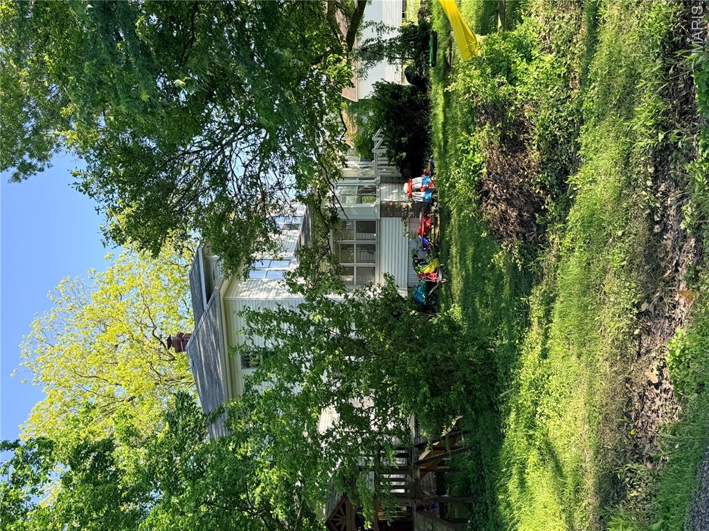 607 Springfield Road Gillespie, IL 62033 - Photo 4 of 32