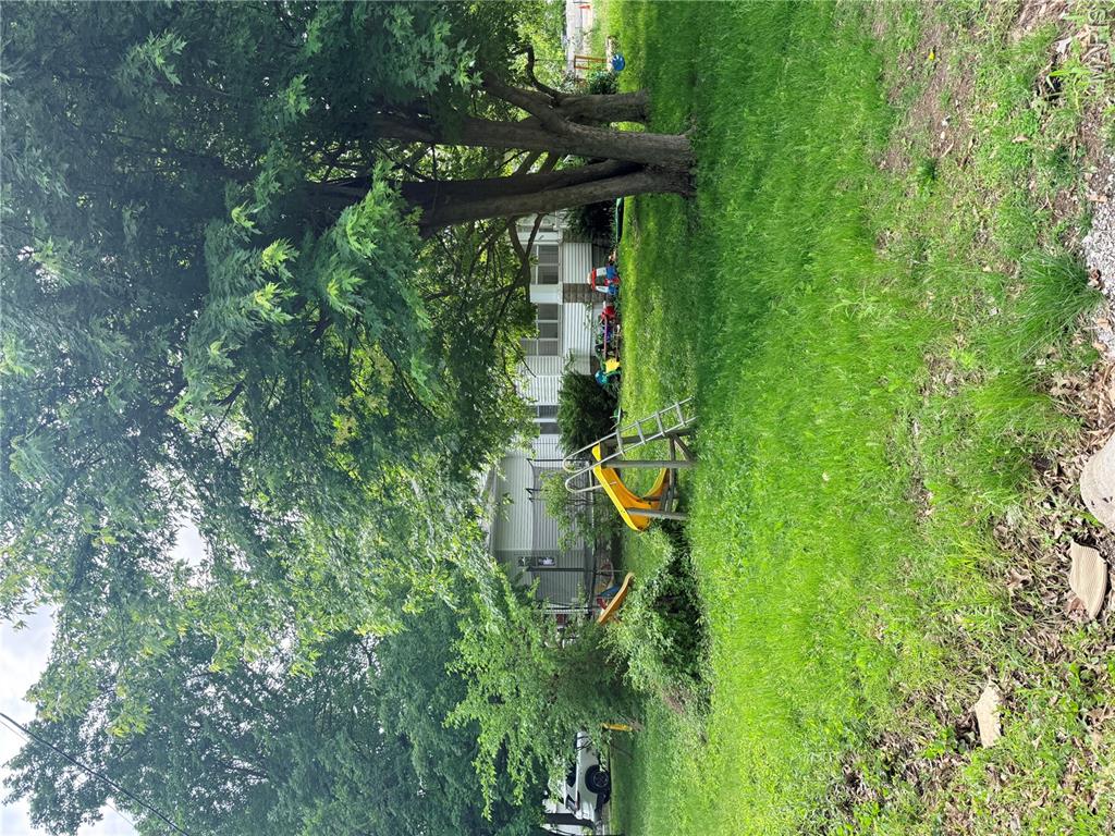 607 Springfield Road Gillespie, IL 62033 - Photo 7 of 32