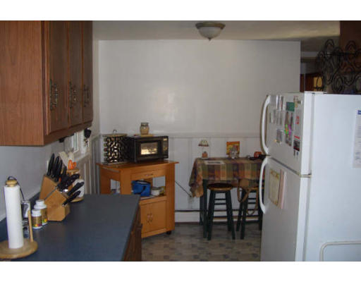 18 Cherokee Drive Springfield, MA 01109 - Photo 5 of 11 Gallery Image 5