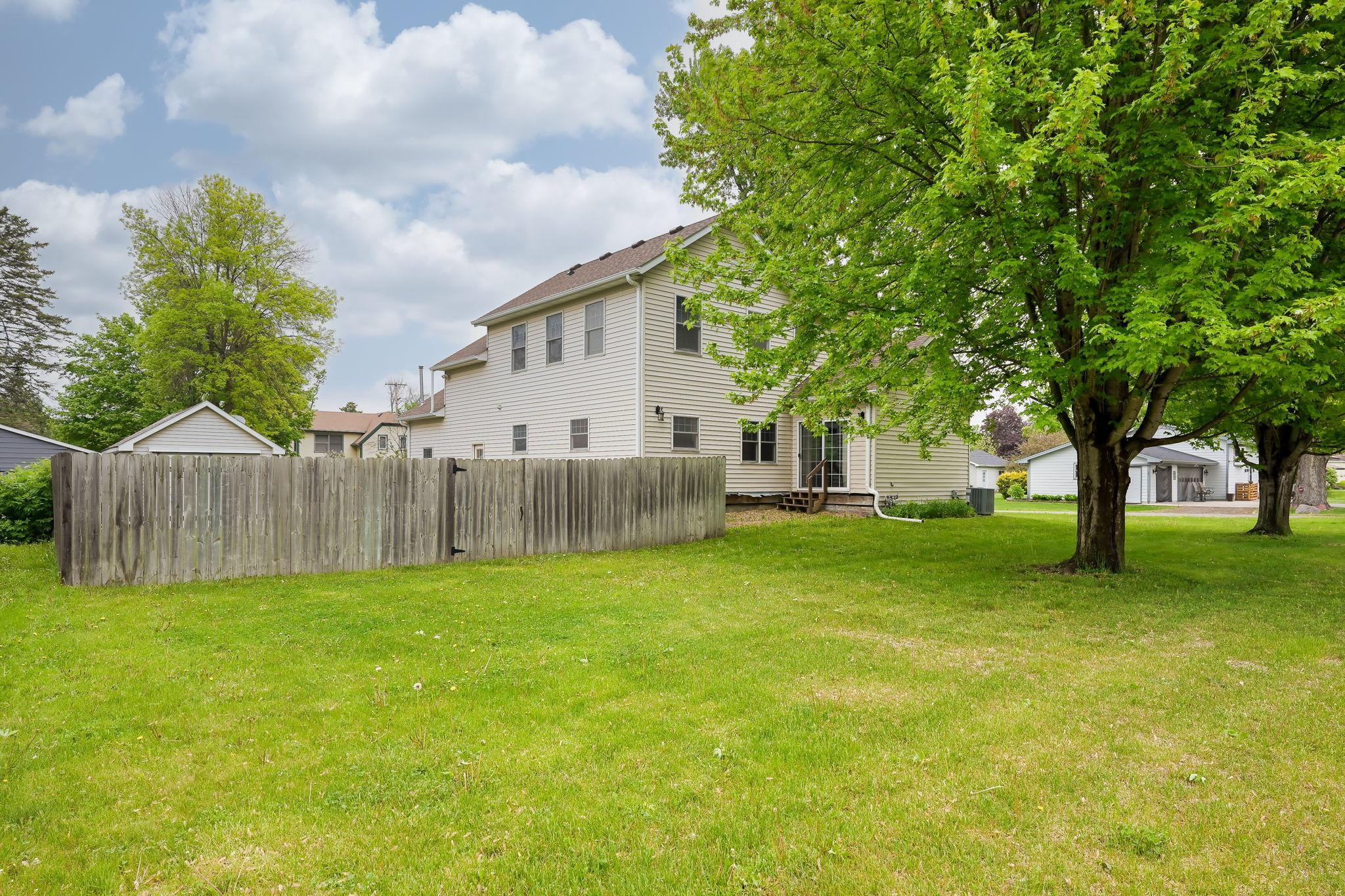 5510 Bryant Street Maple Plain, MN 55359 - Photo 3 of 43