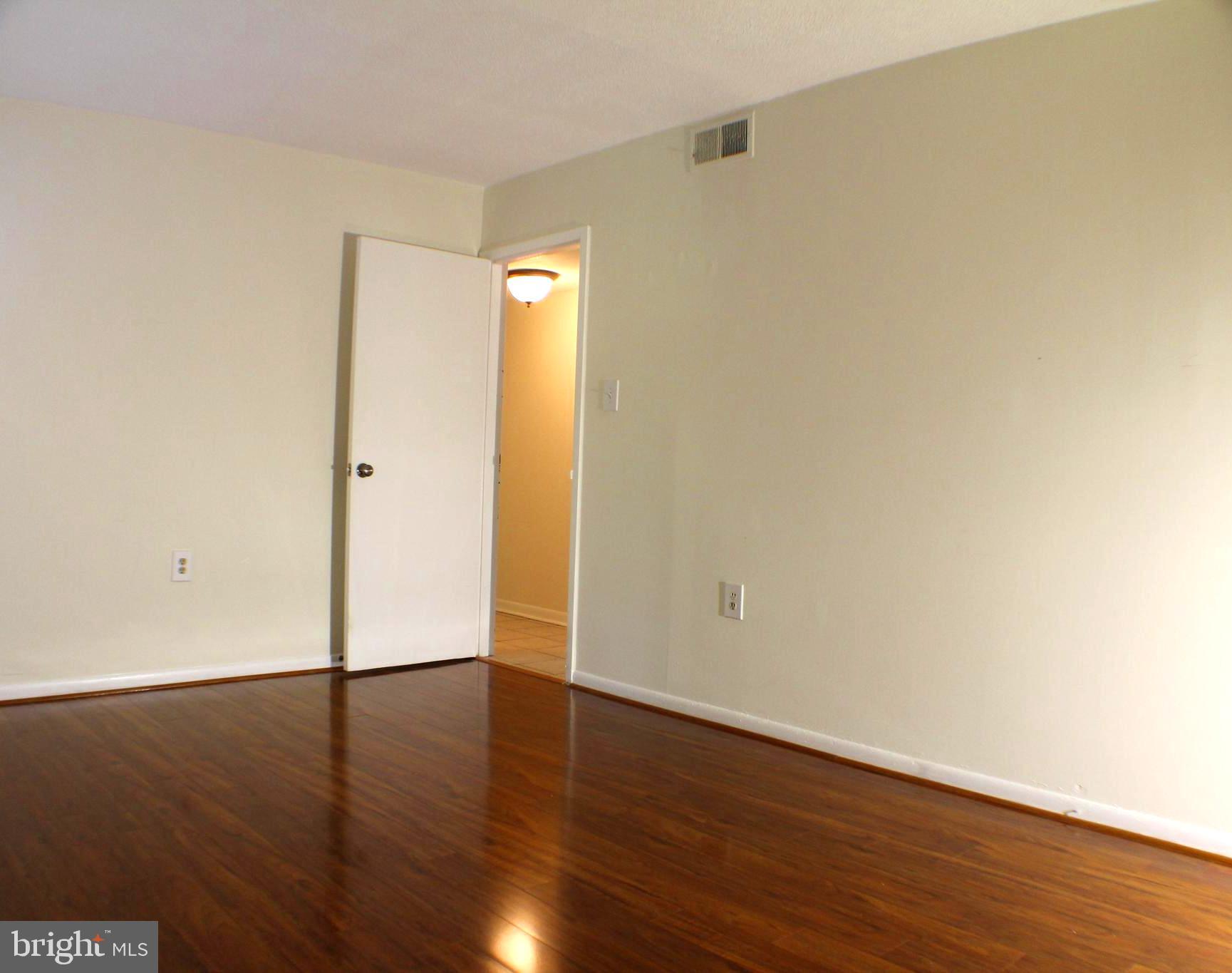 1538 Northgate Square, Unit 11B Reston, VA 20190 - Photo 20 of 43 Gallery Image 20