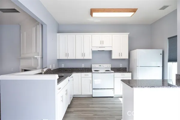 $1,900 | 3124 Mannington Drive, Charlotte, NC 28270