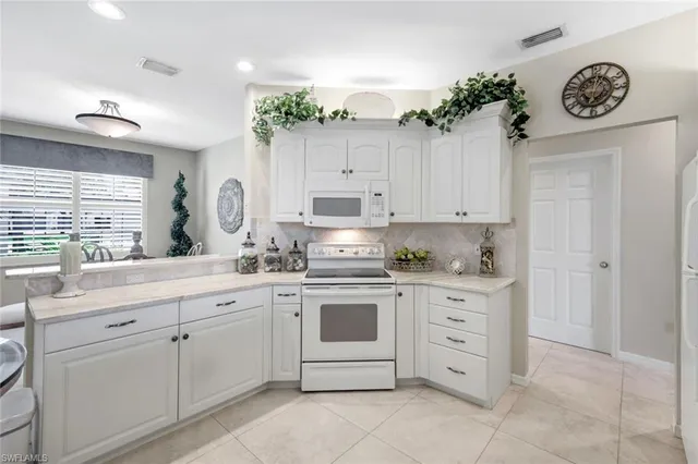 $459,000 | 5924 Sand Wedge Lane, Unit 2002, Naples, FL 34110