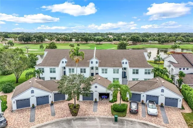 $459,000 | 5924 Sand Wedge Lane, Unit 2002, Naples, FL 34110