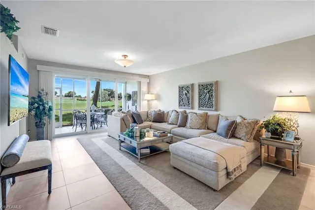 $459,000 | 5924 Sand Wedge Lane, Unit 2002, Naples, FL 34110