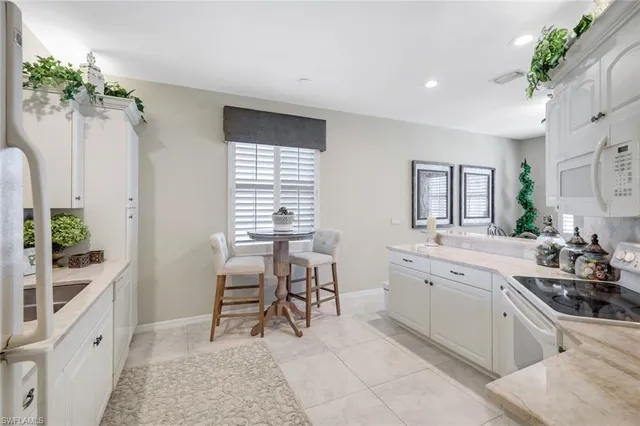 $459,000 | 5924 Sand Wedge Lane, Unit 2002, Naples, FL 34110