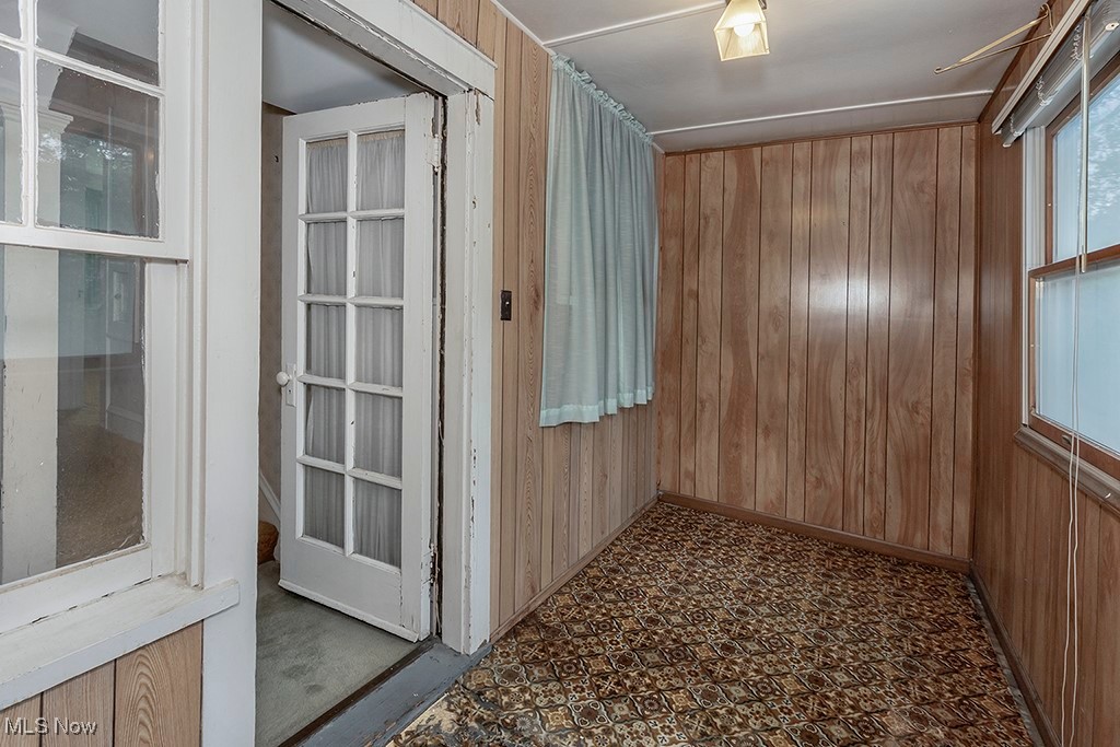 3336 Dellwood Road Cleveland, OH 44118 - Photo 22 of 42