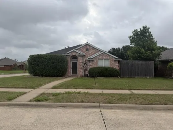 $2,400 | 8806 Oakwood Lane, Frisco, TX 75035