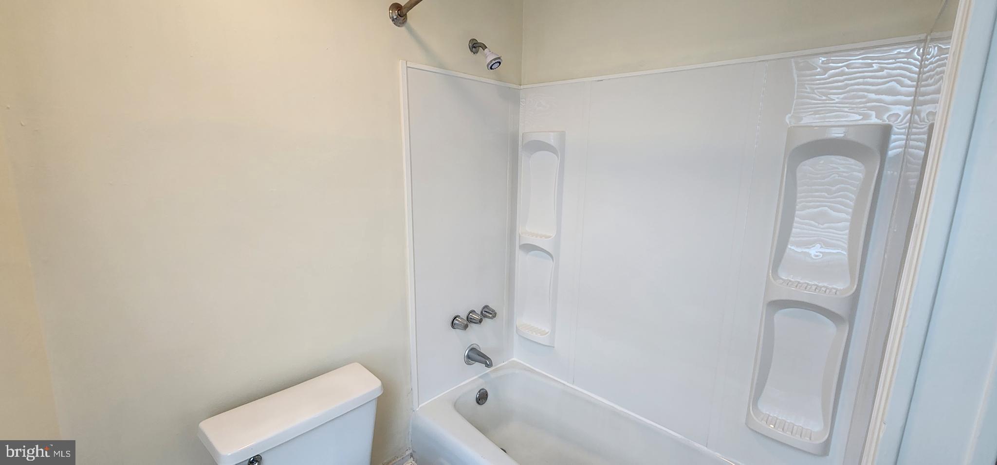 33 South York Road, Unit 2A Hatboro, PA 19040 - Photo 12 of 12 tub and shower