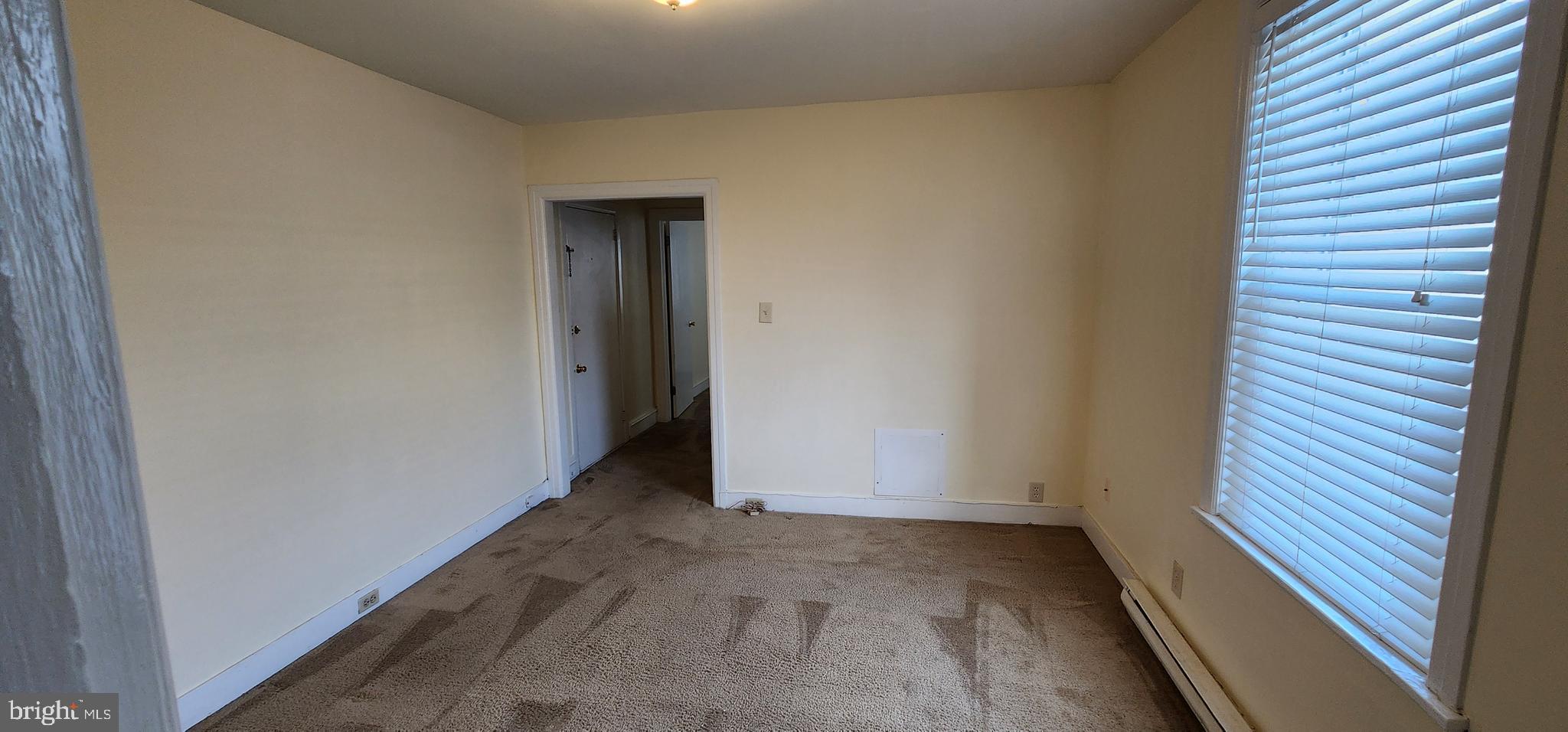 33 South York Road, Unit 2A Hatboro, PA 19040 - Photo 2 of 12 Living Rm