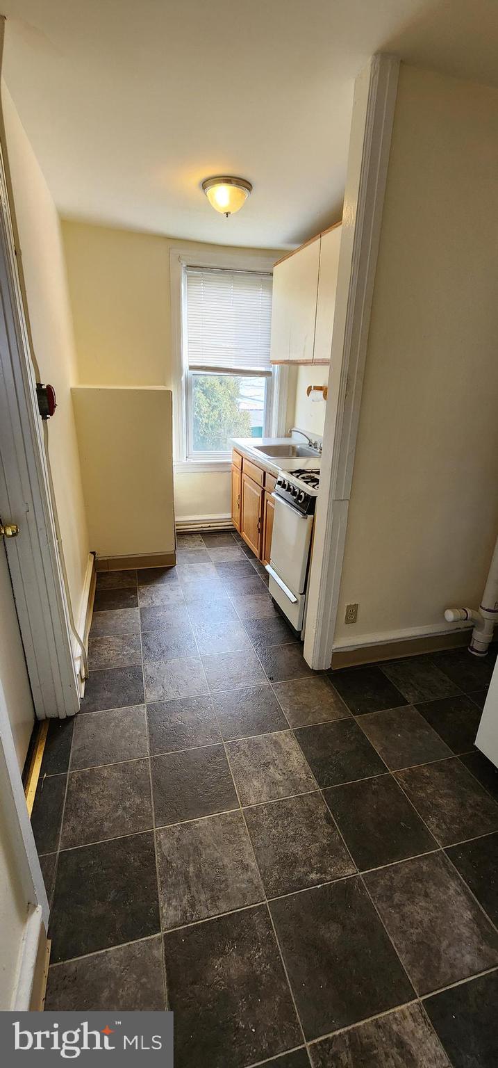 33 South York Road, Unit 2A Hatboro, PA 19040 - Photo 6 of 12