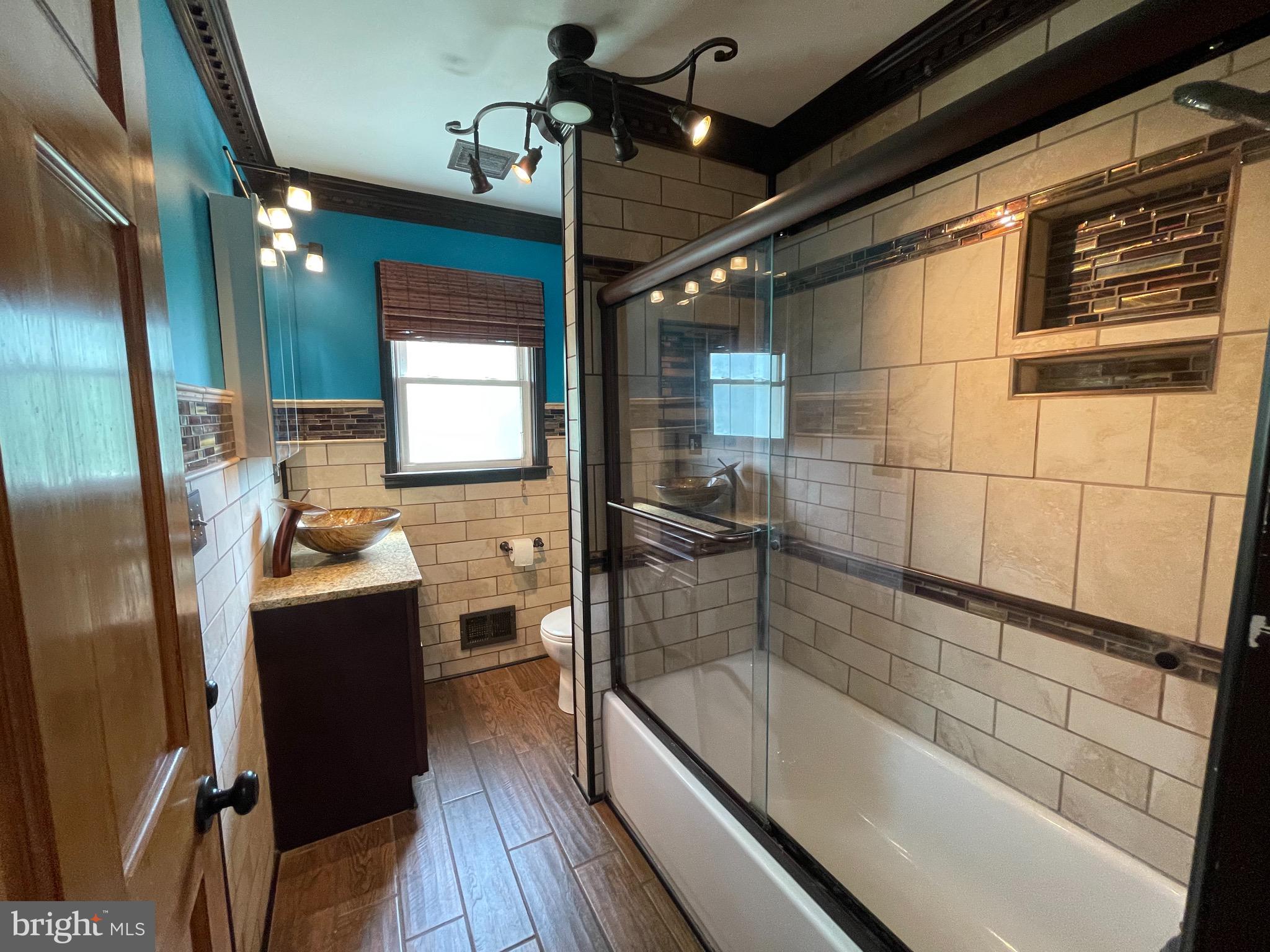 909 Van Reed Road Reading, PA 19610 - Photo 14 of 45 First Floor Full Bathroom
