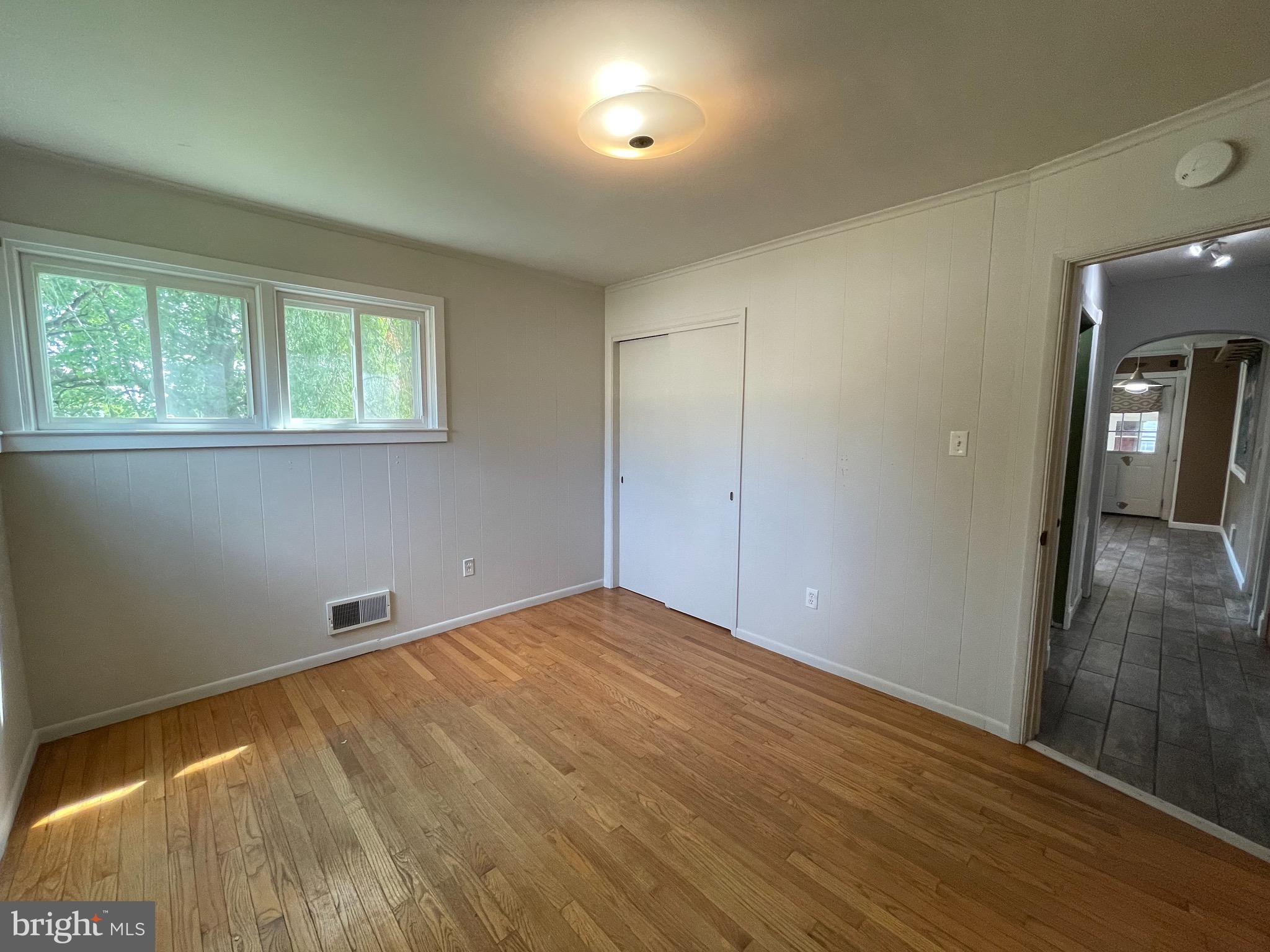 909 Van Reed Road Reading, PA 19610 - Photo 18 of 45 Hardwood Flooring