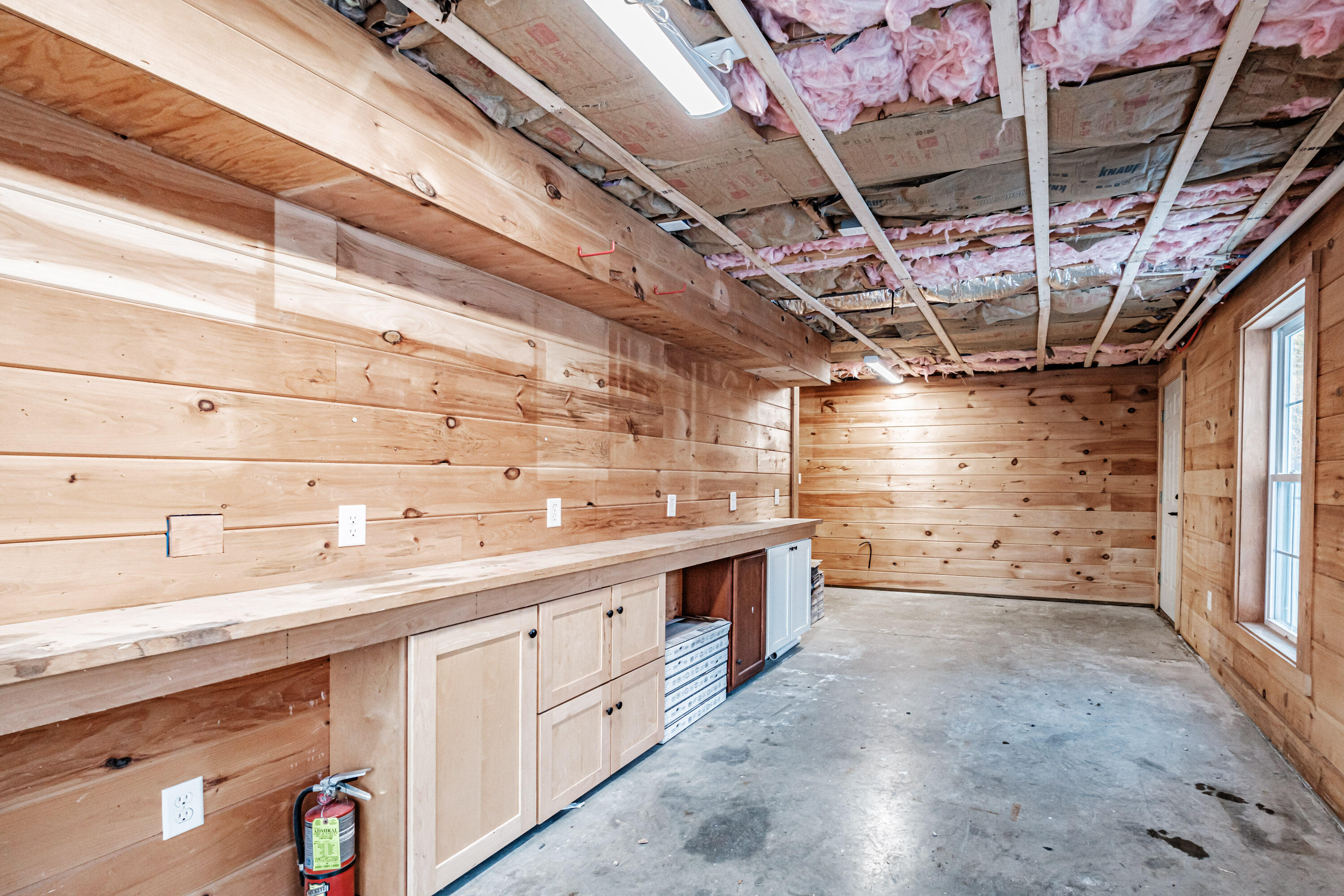 308 Christian Ridge Road Paris, ME 04281 - Photo 59 of 103 knotty pine workshop