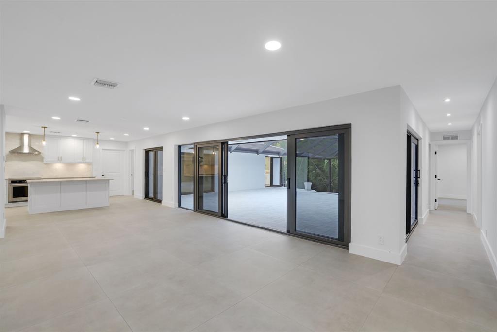 550 Southwest 6th Avenue Boca Raton, FL 33486 - Photo 14 of 57