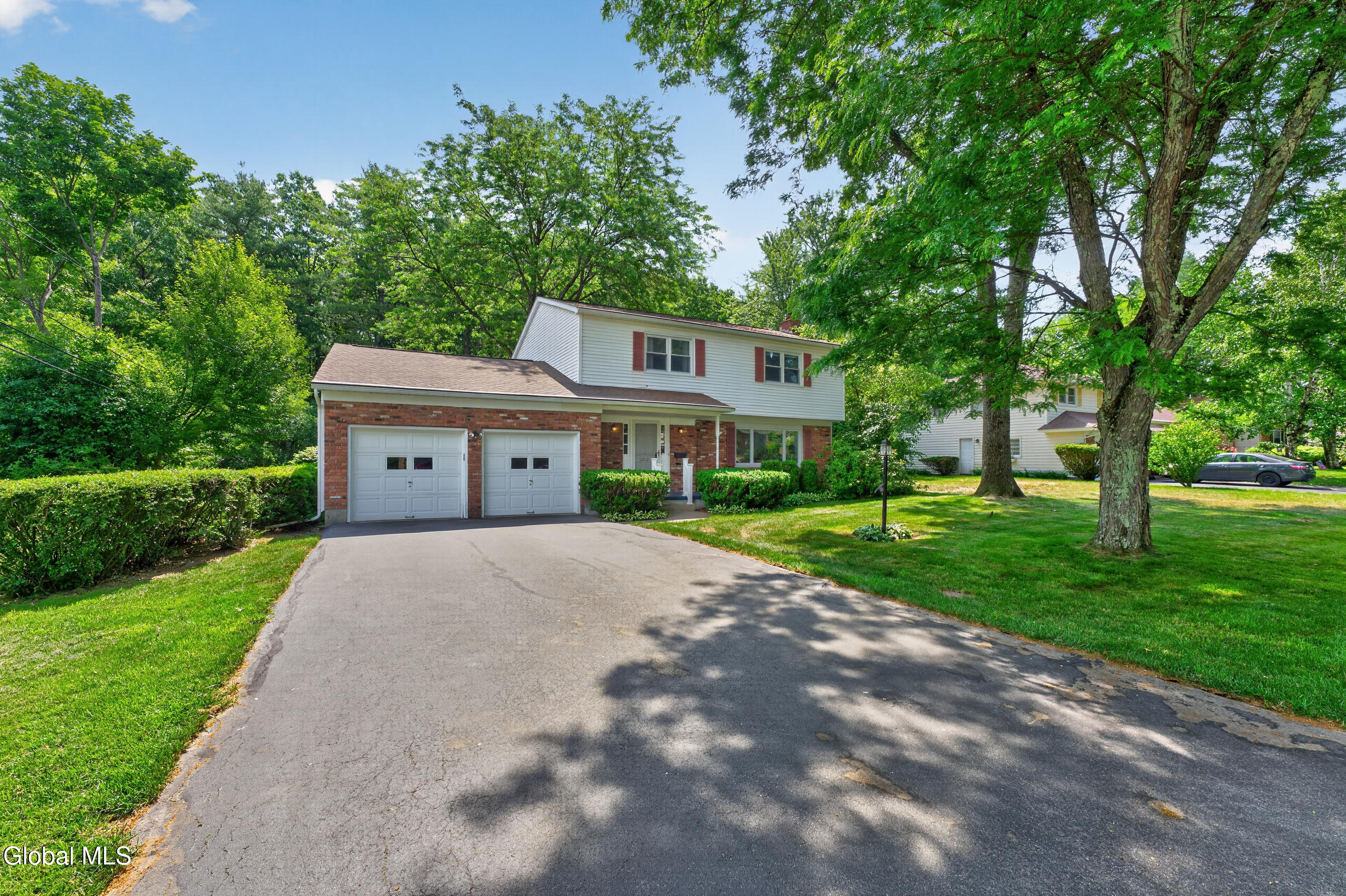 1222 Hempstead Road Niskayuna, NY 12309 - Photo 2 of 52 0 Front 3
