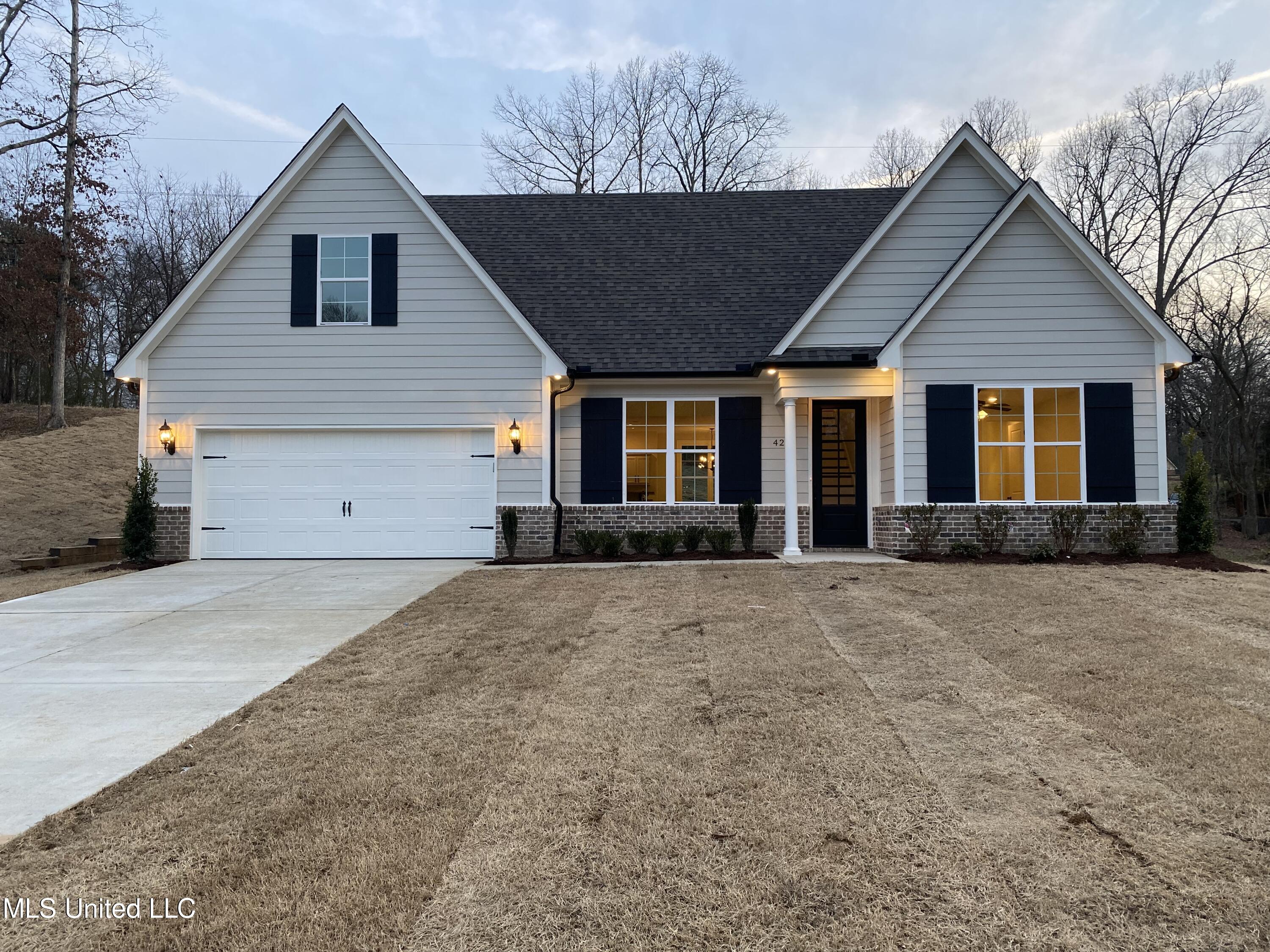 4205 Star Landing Road Nesbit, MS 38651 - Photo 2 of 21 B7306F6C-D3DE-4F0F-836C-28DDE1DF1D26