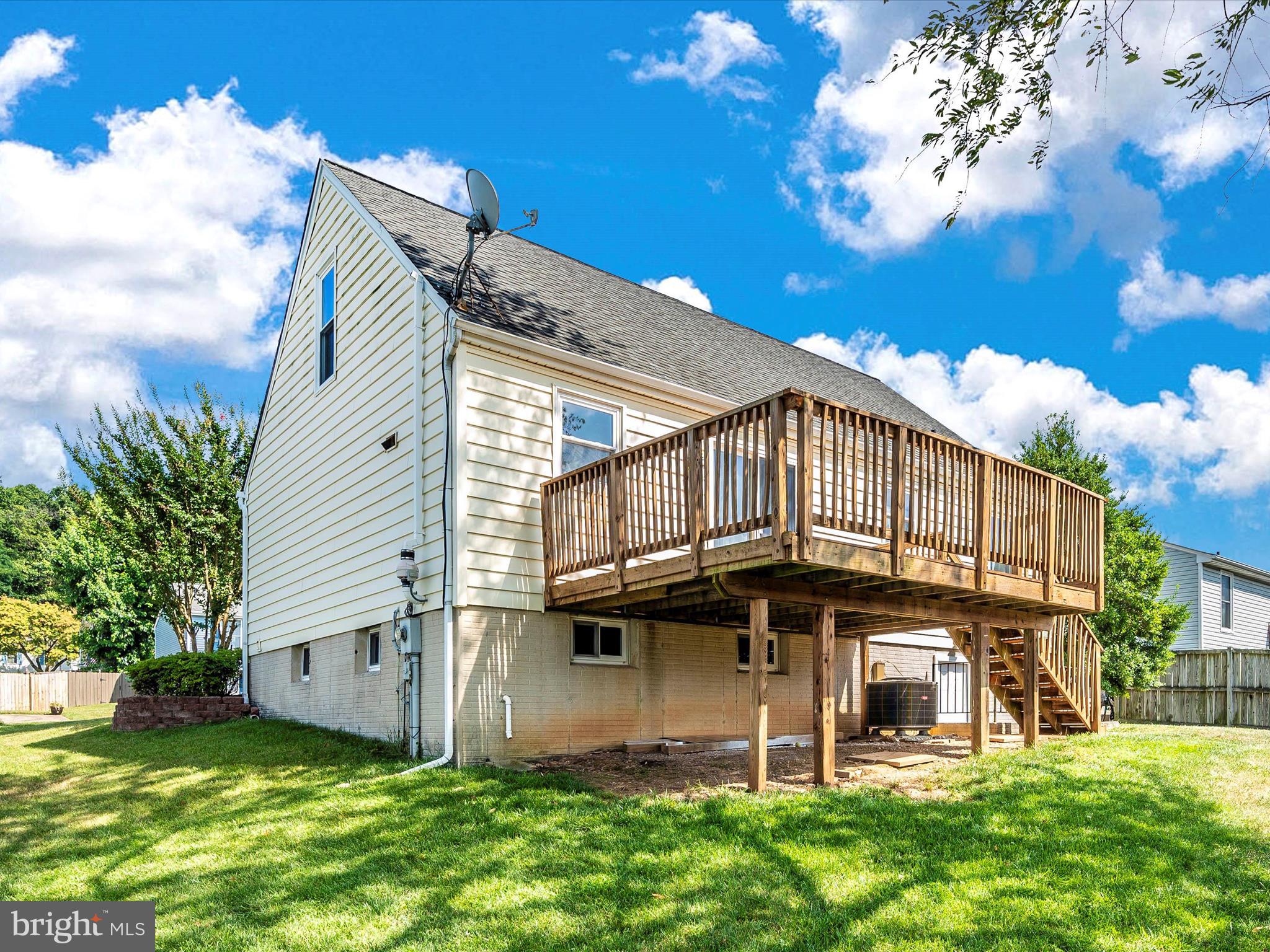 204 E Road Mount Airy, MD 21771 - Photo 39 of 51 Exterior Back