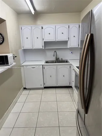 $280,000 | 10383 North Kendall Drive, Unit N5, Miami, FL 33176