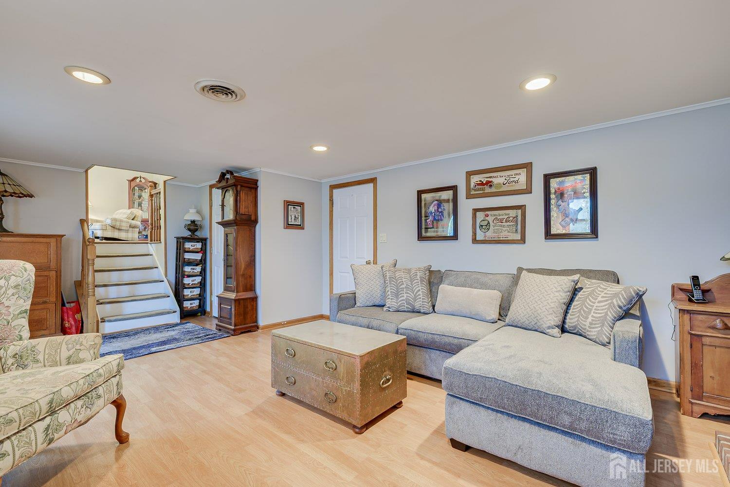 8 Adelphi Court Edison, NJ 08837 - Photo 13 of 36