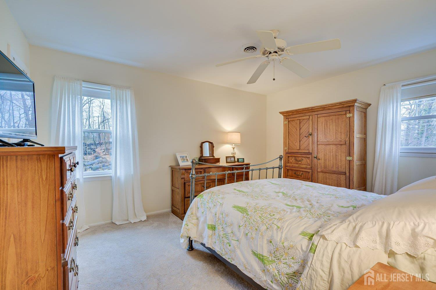 8 Adelphi Court Edison, NJ 08837 - Photo 21 of 36