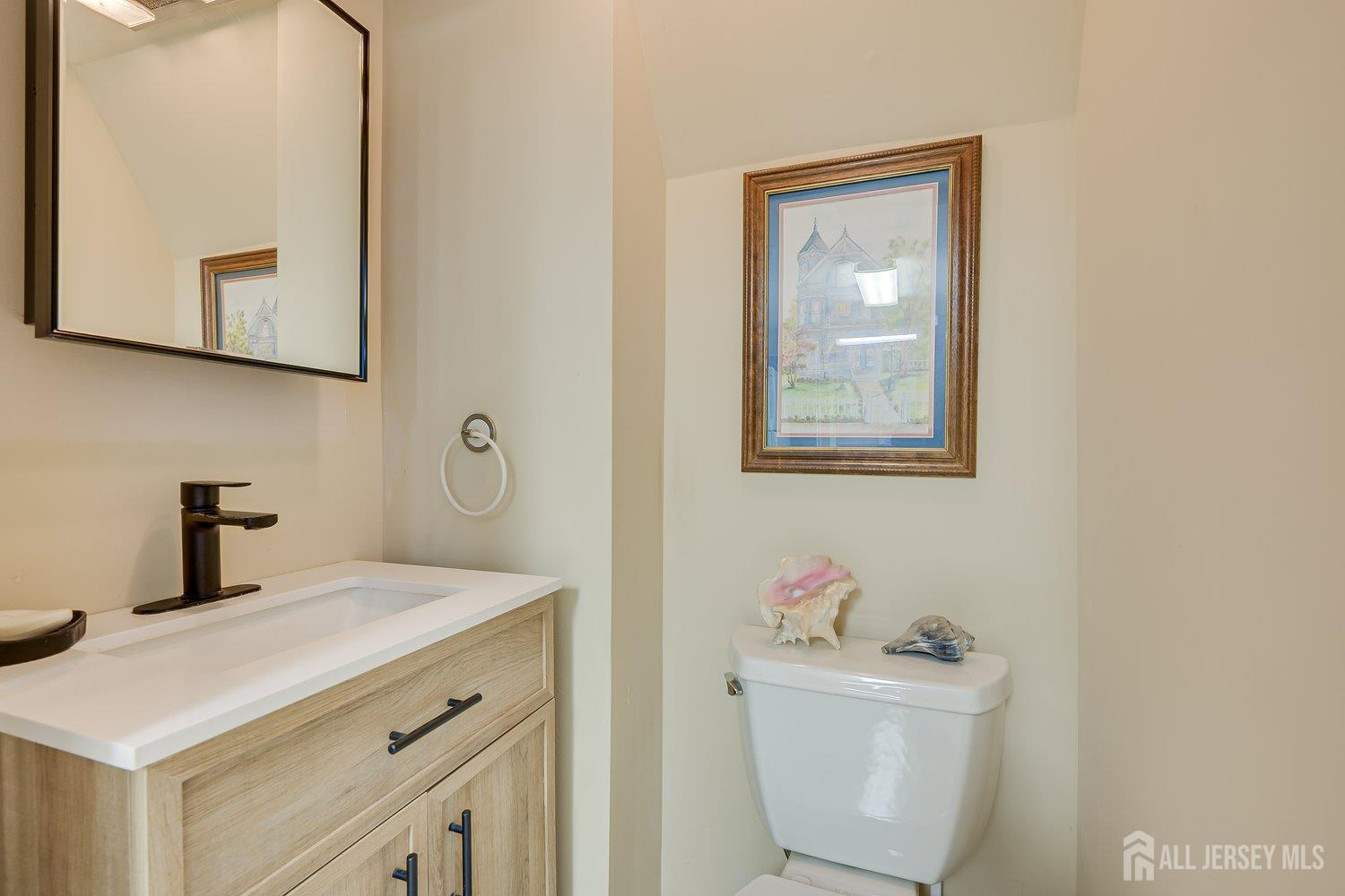 8 Adelphi Court Edison, NJ 08837 - Photo 26 of 36