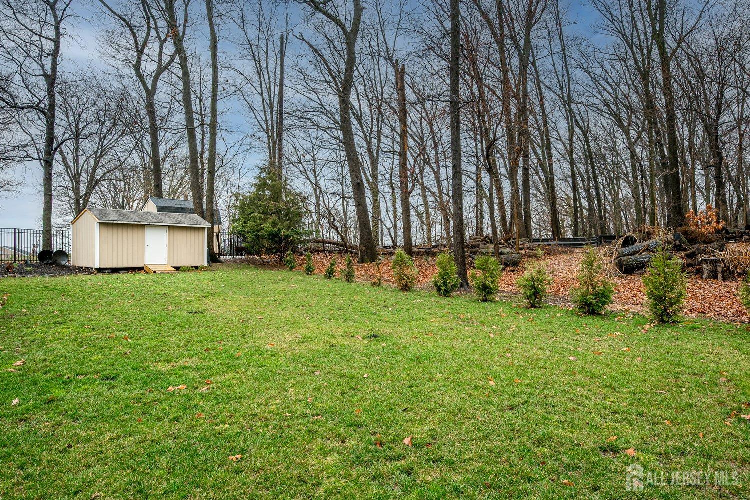 8 Adelphi Court Edison, NJ 08837 - Photo 31 of 36