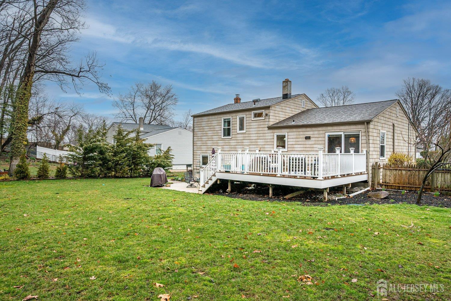 8 Adelphi Court Edison, NJ 08837 - Photo 32 of 36