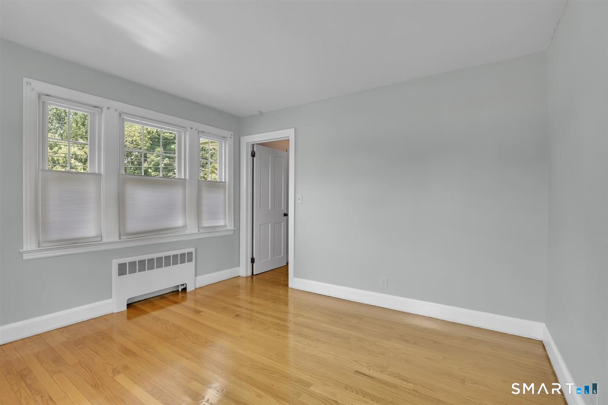 880 North Farms Road Wallingford, CT 06492 - Photo 12 of 34 First floor bedroom